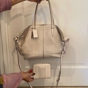 Bleecker Cooper Perforated Leather F27913 White